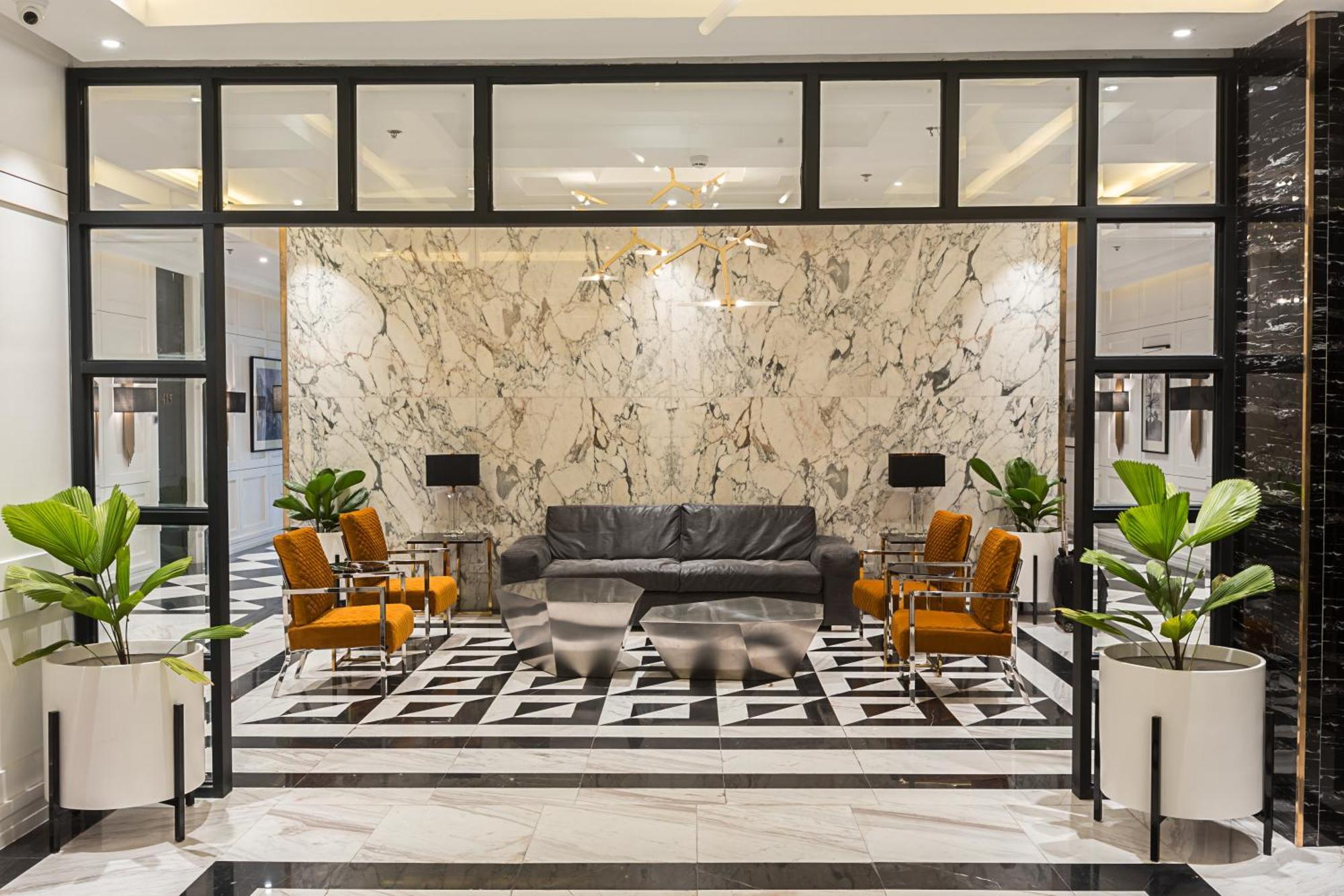 Stonehill Suites Баколод Экстерьер фото
