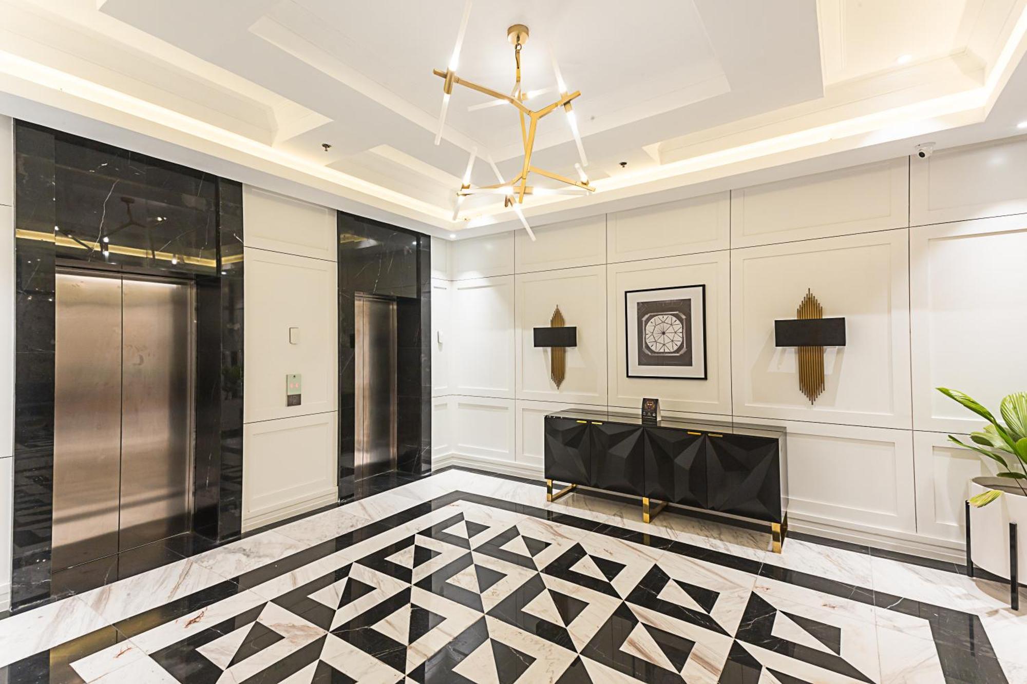 Stonehill Suites Баколод Экстерьер фото