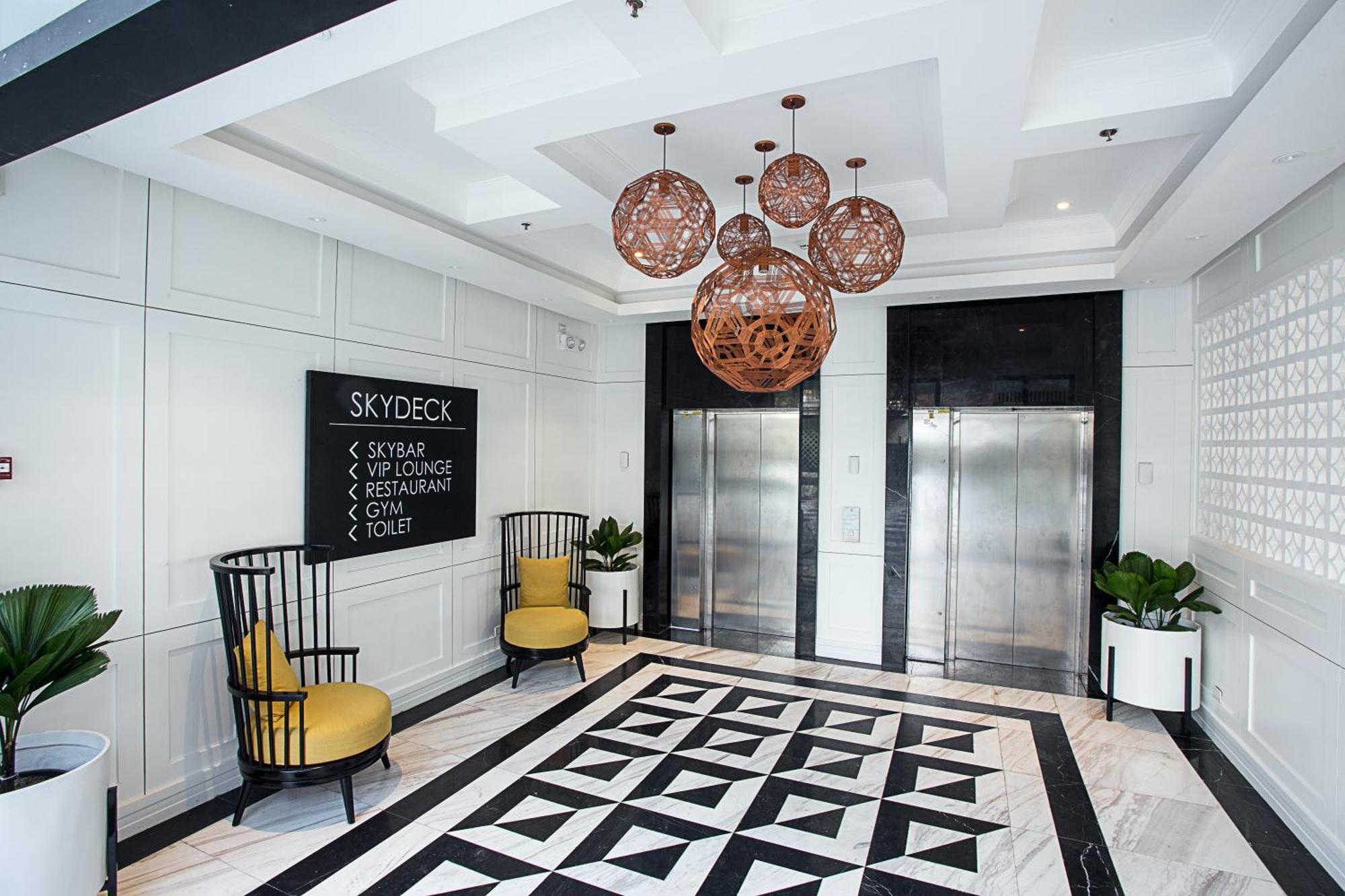 Stonehill Suites Баколод Экстерьер фото